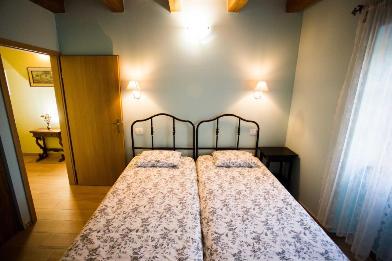 Apartma Baladur Brezovica pri Gradinu Exteriör bild